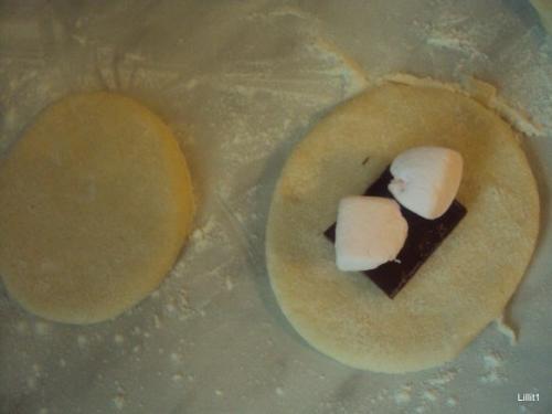 Пончики с шоколадным кремом. 03