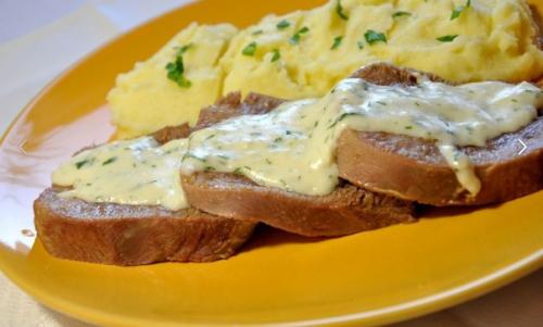 Язык под сливочно - чесночным соусом от Людмилы Семенюк?