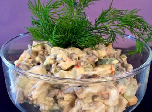 Салат Аленка с грибами и крабовыми палочками. 02