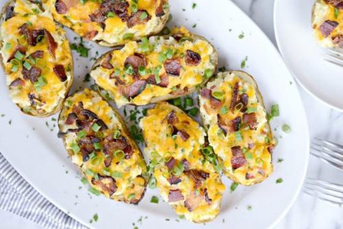 Фаршированный запечённый картофель.