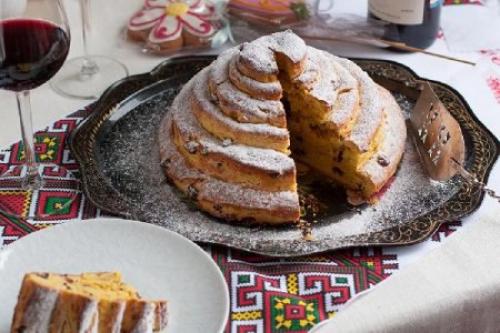 Русский пасхальный пирог - кулич (Kulitsch). Русский пасхальный пирог - кулич (Kulitsch).