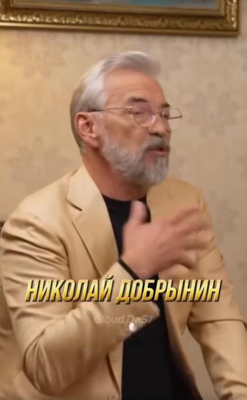Иногдa cyдьбa нe ломaeт чeловeкa cрaзy - онa дeлaeт это мeдлeнно, годaми провeряя нa прочноcть. 01