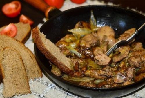 Куриная печень в духовке.