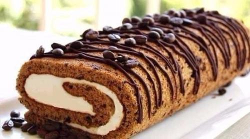 5 рецептов вкуснейших домашних бисквитных рулетов. 04