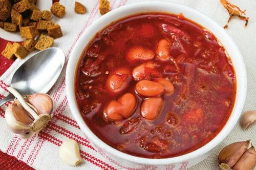 Постный борщ с фасолью.