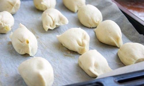 Эти пирожки - просто что-то невероятное. 04