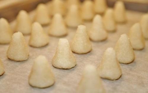 Кокосовые пирамидки.  Ингредиенты: 04