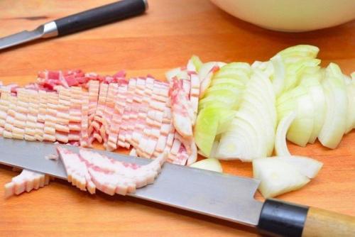 Говядина по-бургундски.  Ингредиенты: 02