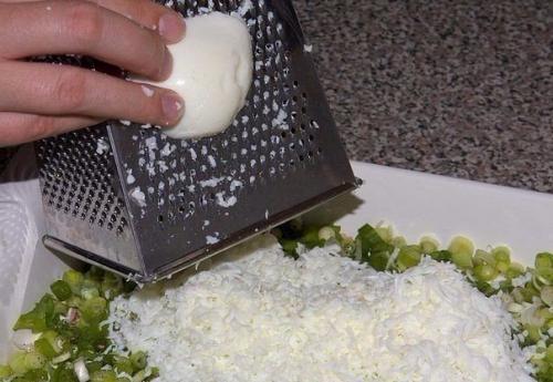 Салат Мимоза.   Ингредиенты: 05