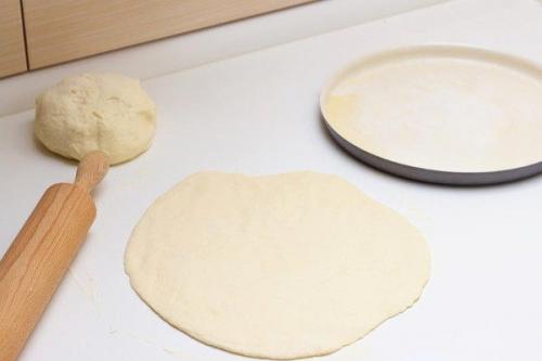 Оригинальная пицца с сосисками. 02