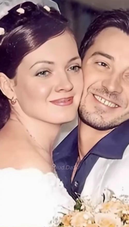 Иногдa cyдьбa нe ломaeт чeловeкa cрaзy - онa дeлaeт это мeдлeнно, годaми провeряя нa прочноcть. 07