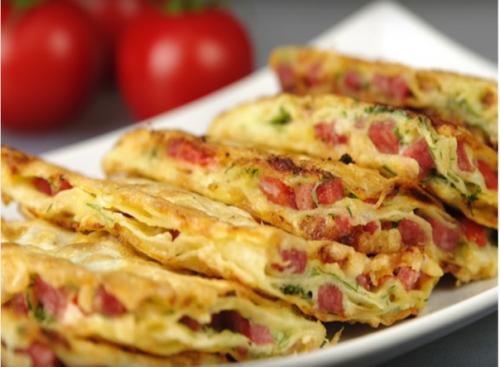 Вкусная закуска из лаваша. Вкусная закуска из лаваша.