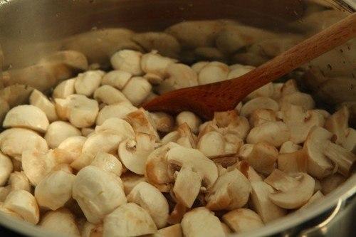 Маринованные шампиньоны.  Ингредиенты: 04