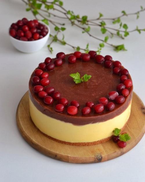 Торт Птичье Молоко с Клубничным Желе. Торт Птичье Молоко с Клубничным Желе.