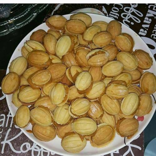 Орешки.  Ингредиенты: (примерно на 60 штук).