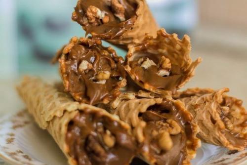 Вафельные трубочки.  Ингредиенты: 01