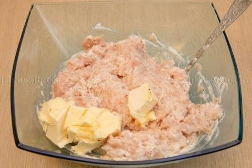 Куриная грудка на бутерброды в духовке. Горячие бутерброды с курицей запеченные в духовке.