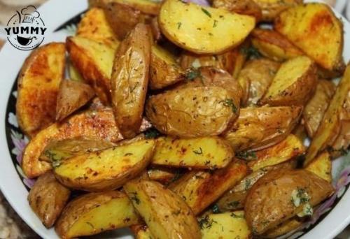 Картофель по-деревенски в ДУХОВКЕ. Картофель по-деревенски в ДУХОВКЕ.