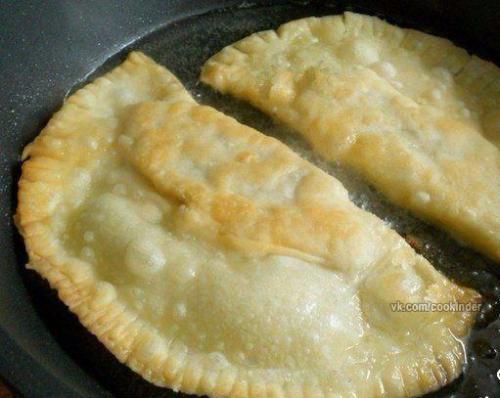 Самые вкусные чебуреки? 08