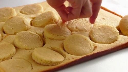 Пирожное Лакомка. Пирожное лакомка- это очень вкусное и нежное лакомство. 03