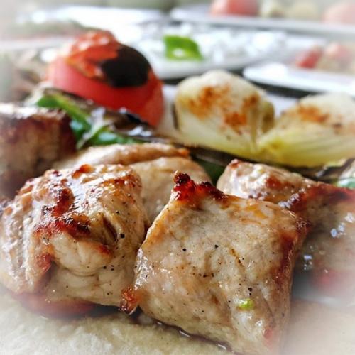 Шашлык в маринаде из кефира.