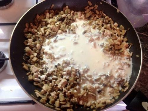 Жюльен с курицей и грибами. 07