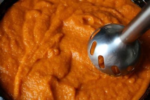 Икра кабачковая?   Овощная икра - отличная осенняя закуска, которую можно не просто кушать со свежим хлебом, так и консервировать на зиму. 06