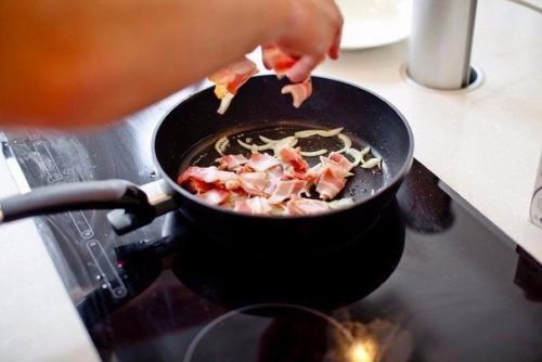 Карбонара.  Ингредиенты:   Спагетти - 200 г. 01