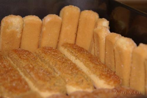 Бананово - клубничный тортик по мотивам тирамису. 05