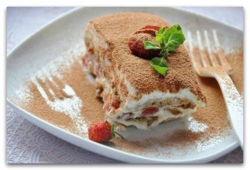 Нежный клубничный тирамису.