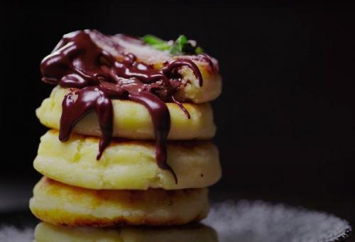 Сырники с шоколадной пастой. 05