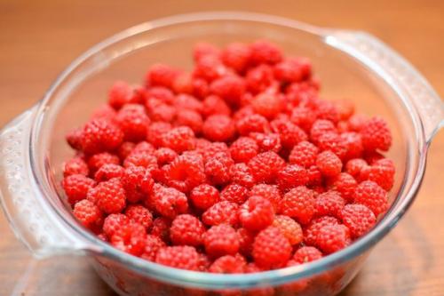 Малиновое варенье.  Ингредиенты: 01