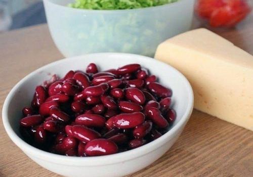 Летний салатик с сухариками. 04