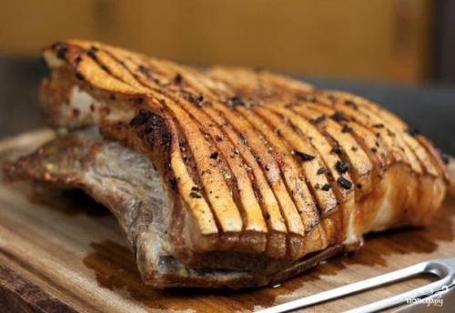 Свинина запеченная с чесноком. 06 Свинина запеченная с чесноком. 06