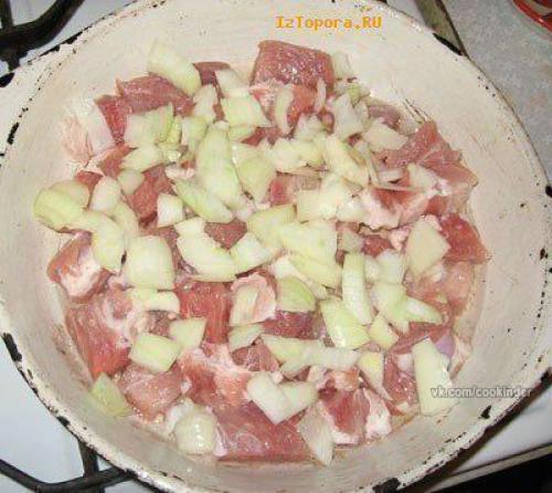 Тушеное мясо под сыром. 01