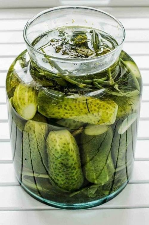 Быстрые малосольные огурцы.