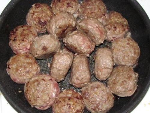 Ёжики из фарша с рисом. 07