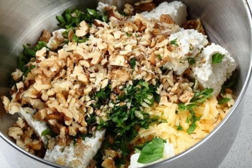 Рулетики из баклажанов с вкуснейшей начинкой. 03