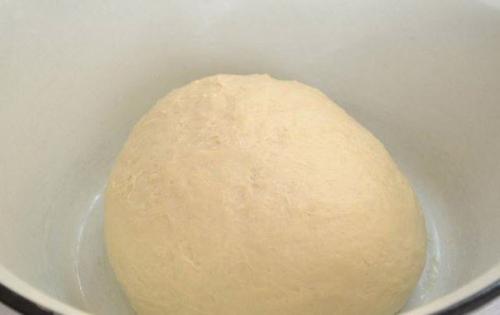 Дрожжевой пирог с зеленым луком и яйцом. 02