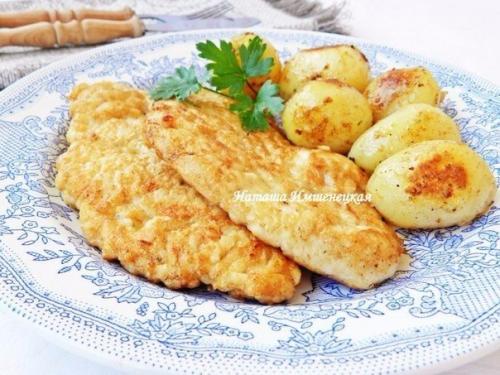 Куриные отбивные с чесноком.