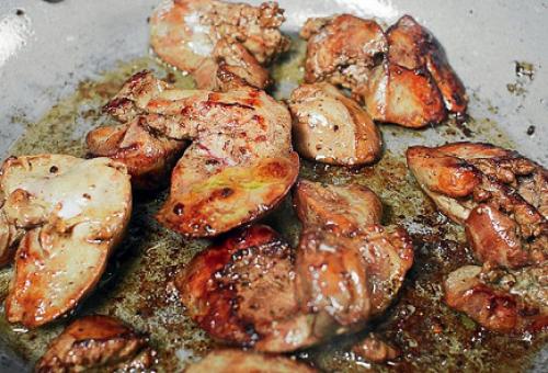 Салат с манго и куриной печенью. 03