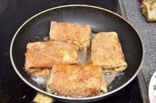 Блинчики с начинкой в панировке. 07 Блинчики с начинкой в панировке. 07