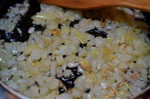 Сусамыр. Сусамыр - традиционное блюдо таджикской и киргизской кухни, которое очень быстро и просто готовится. 01 Сусамыр. Сусамыр - традиционное блюдо таджикской и киргизской кухни, которое очень быстро и просто готовится. 01