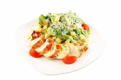 Салат Цезарь: 5 рецептов на выбор.