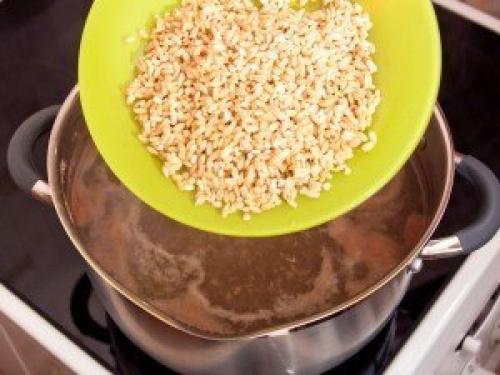 Рассольник.  Ингредиенты:  500 г говядины. 03