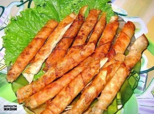 Закусочные рулетики из армянского лаваша.

