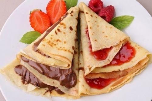 Как приготовить тонкие и прочные блины?