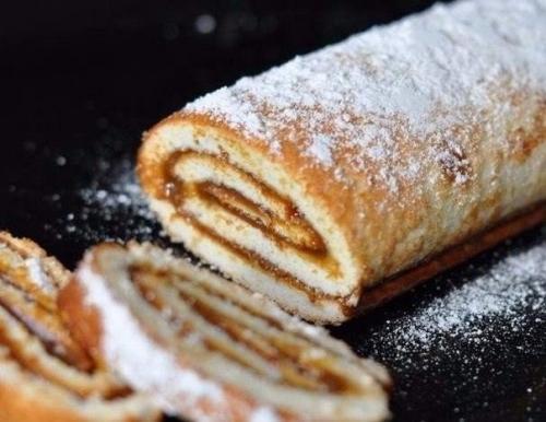 Топ - 5 рецептов вкуснейших домашних бисквитных рулетов. 01