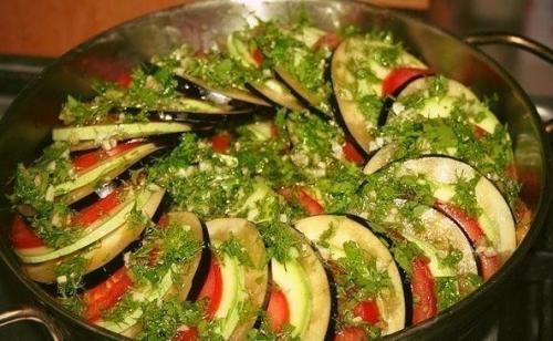 Рецепт рататуя очень простой, а результат невероятно вкусный. 06