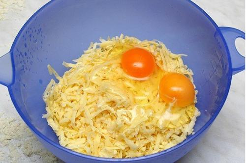 Пирог с сыром и мясом. 03